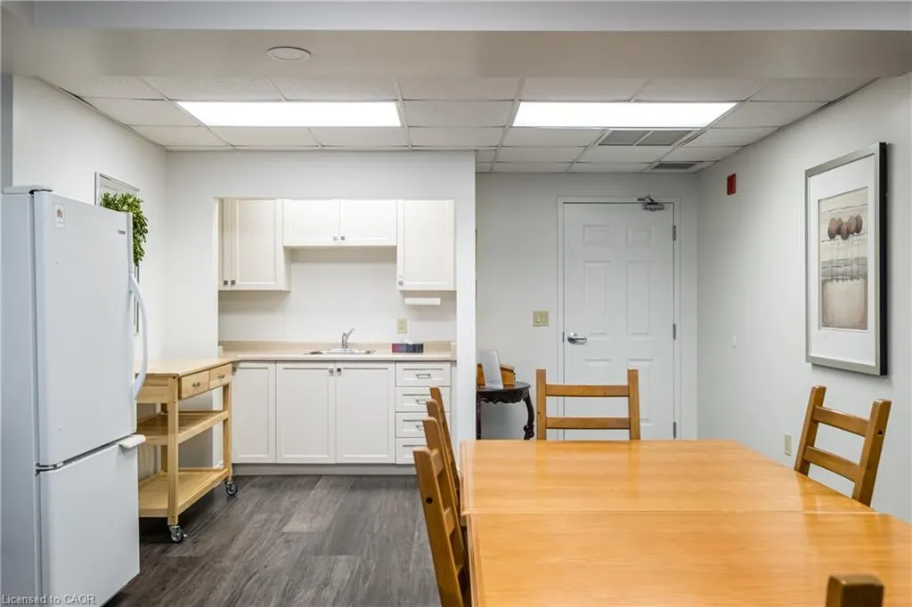 3497 Upper Middle Road, #305