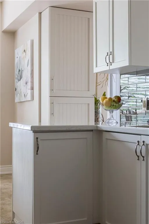 3497 Upper Middle Road, #305