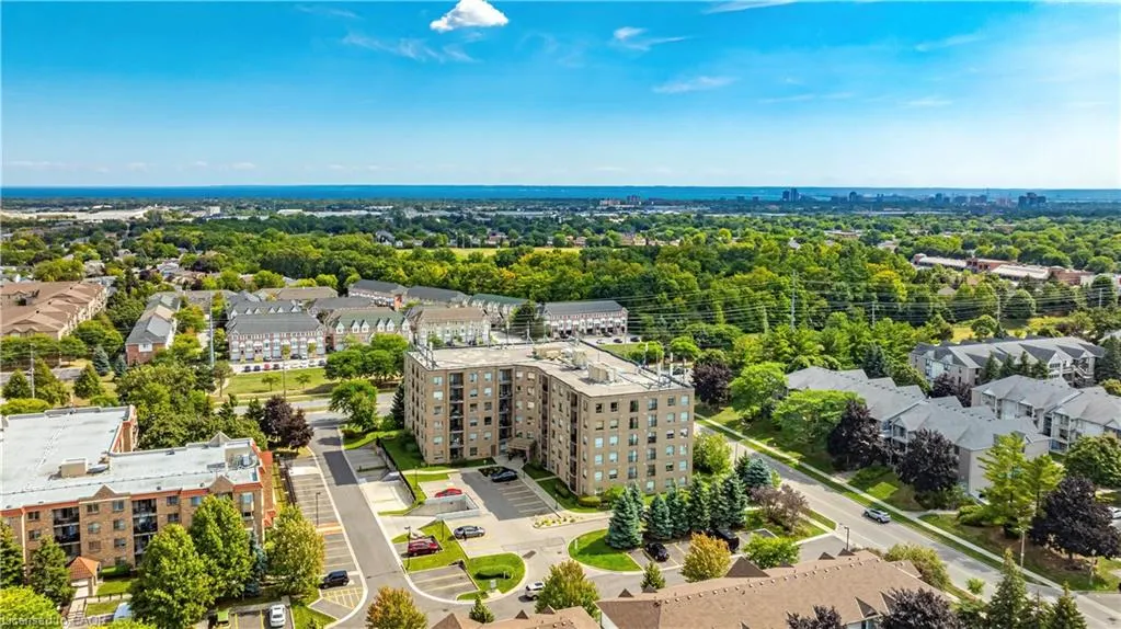 3497 Upper Middle Road, #305