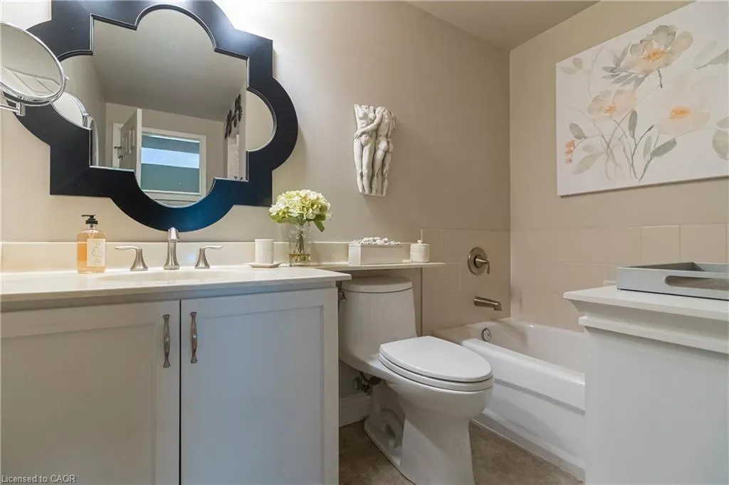 3497 Upper Middle Road, #305