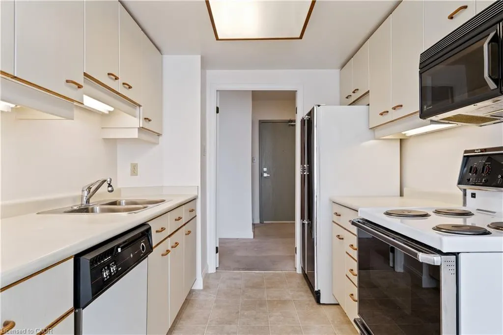 430 Pearl Street, #410