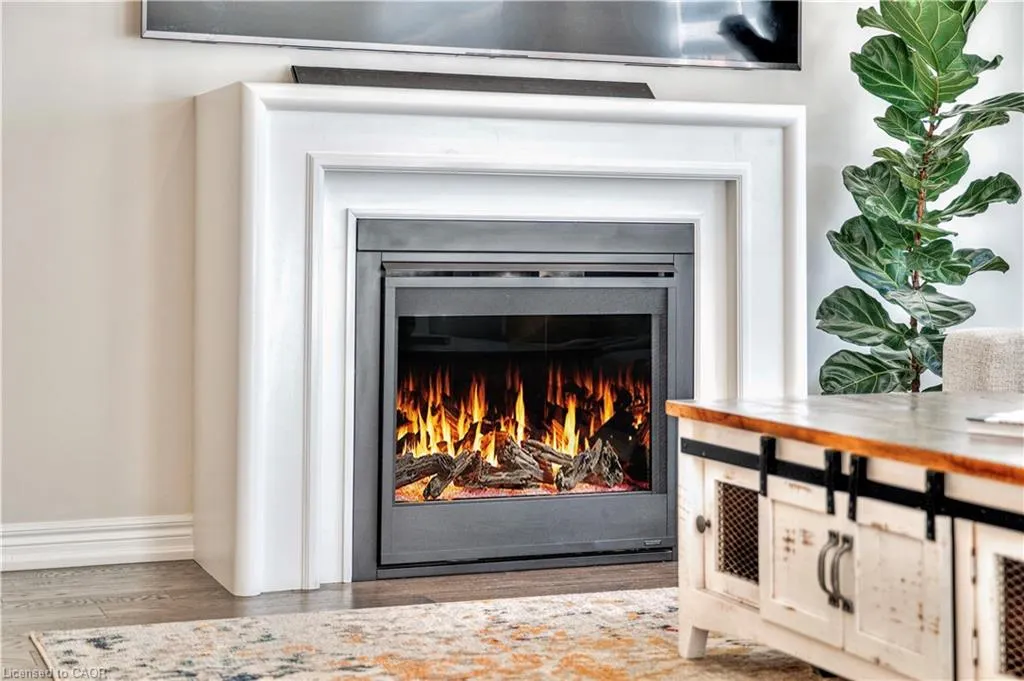 110 Haldimand Street