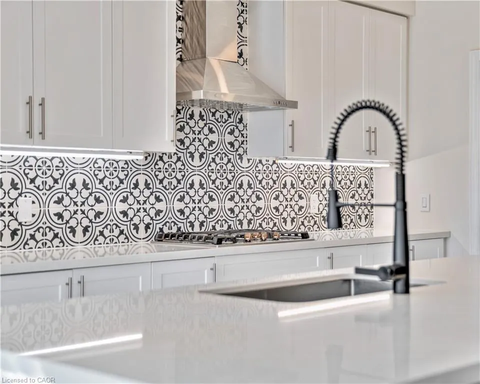 110 Haldimand Street