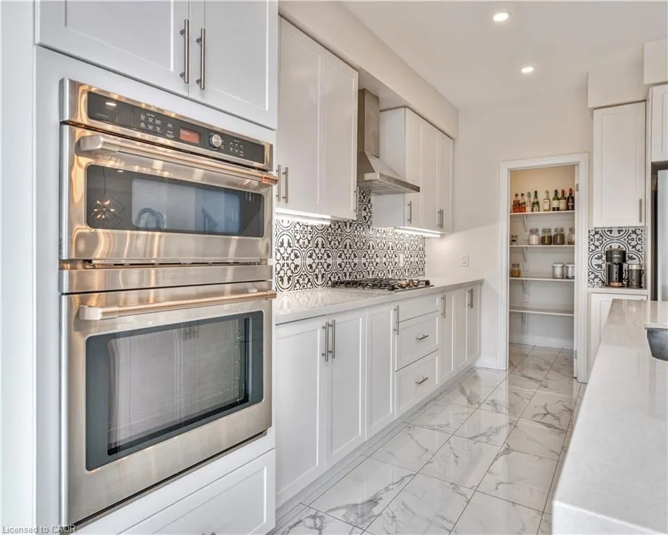 110 Haldimand Street