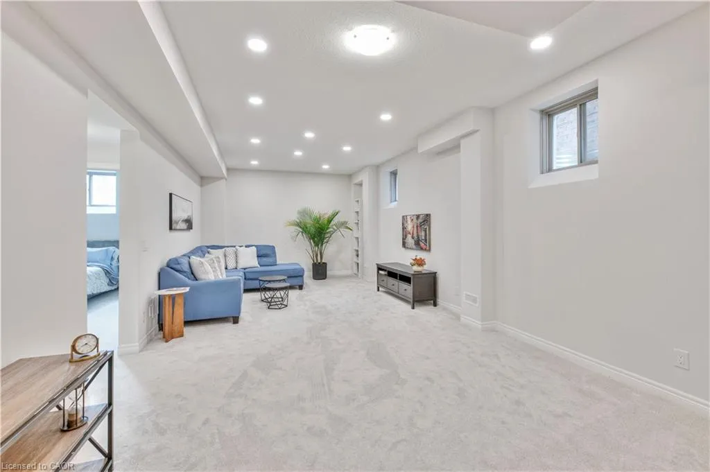 110 Haldimand Street