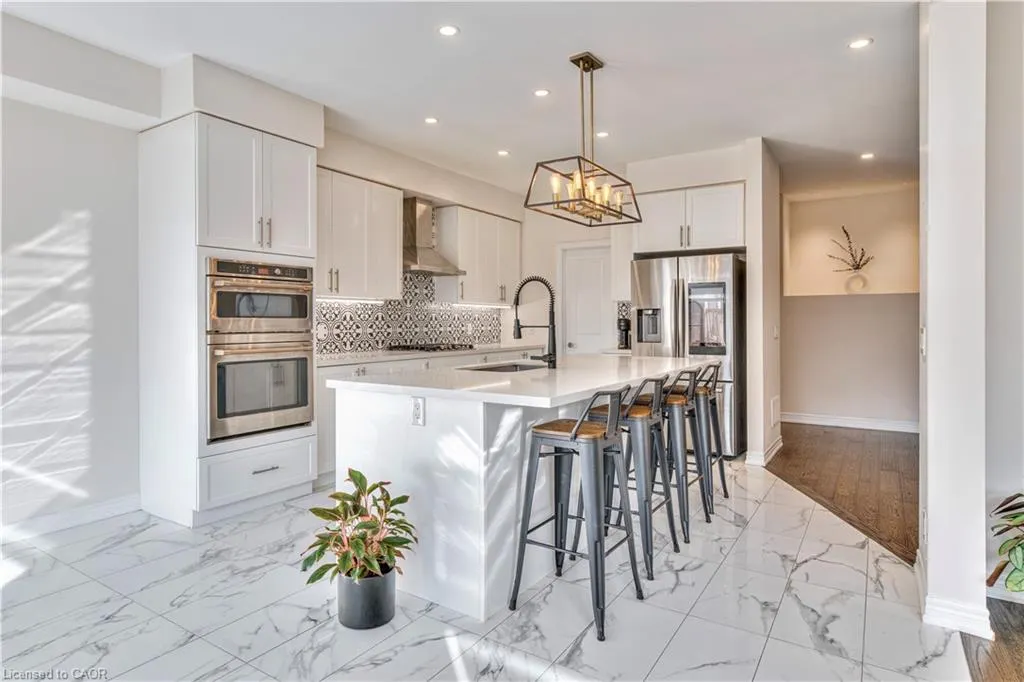 110 Haldimand Street