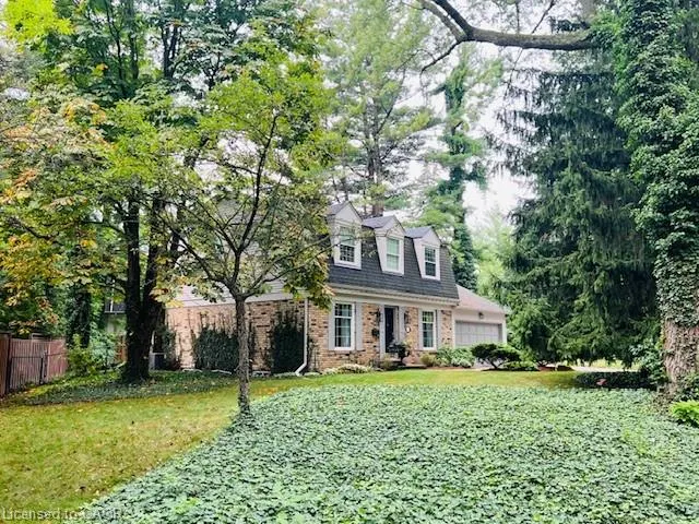 206 Rossmore Boulevard