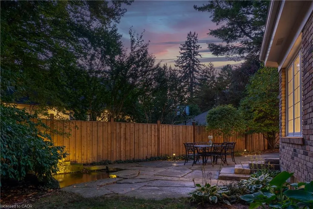 206 Rossmore Boulevard