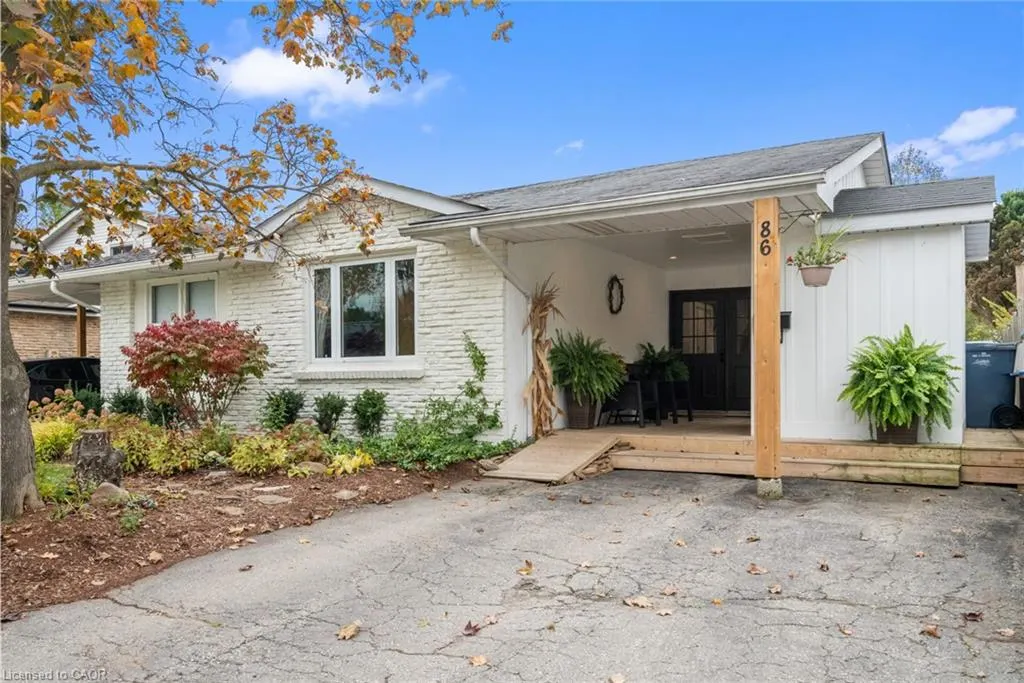 86 Queensdale Crescent