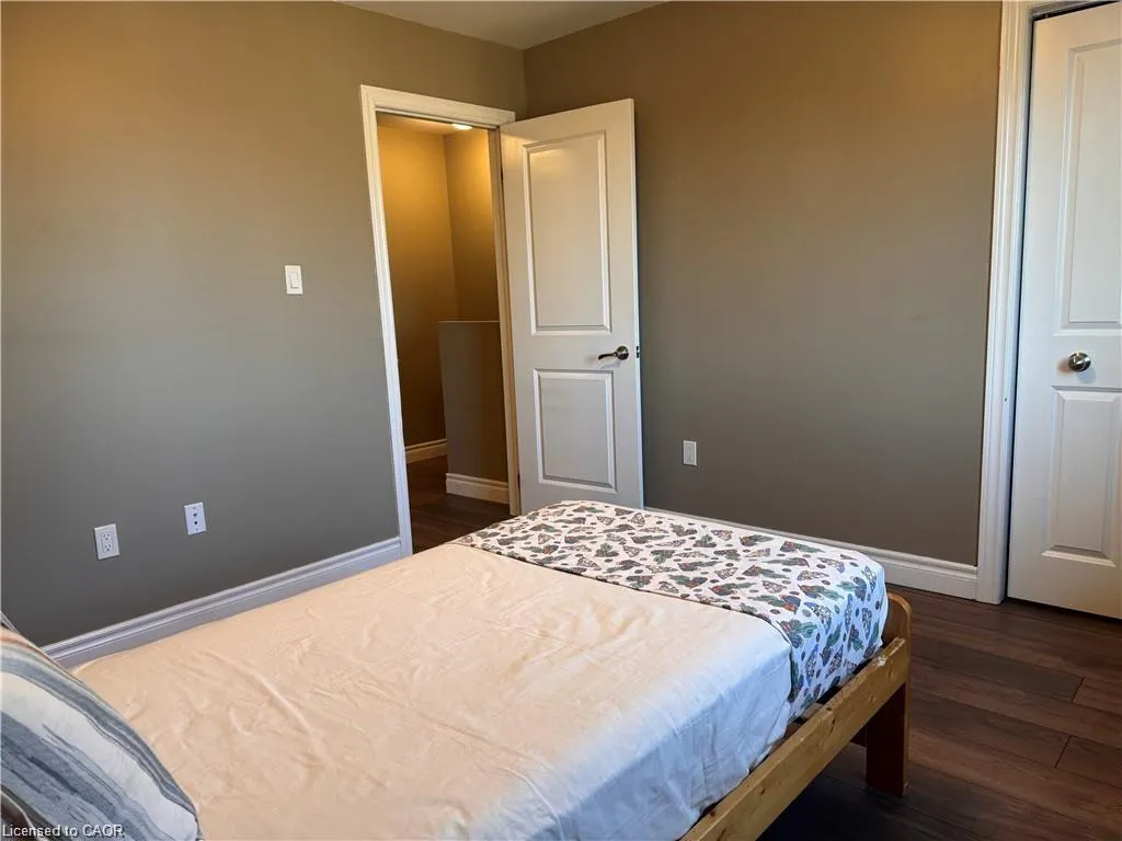 122 Courtland Avenue, #4