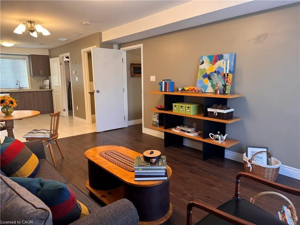 122 Courtland Avenue, #4