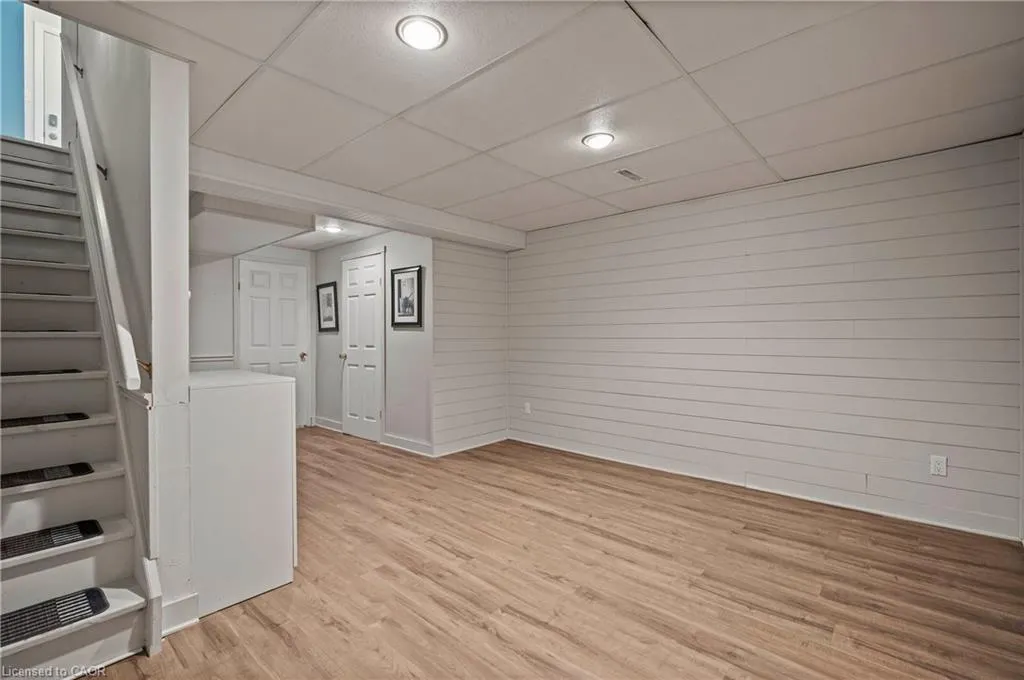 465 Woolwich Street N, #32