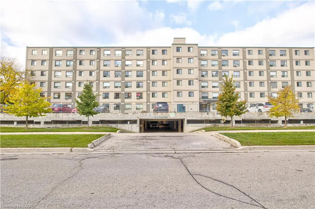 18 Holborn Court, #104