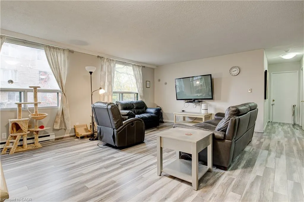 18 Holborn Court, #104