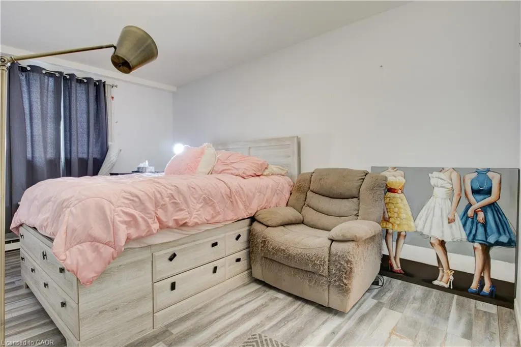 18 Holborn Court, #104