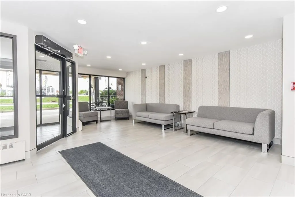 1100 Courtland Avenue E, #710