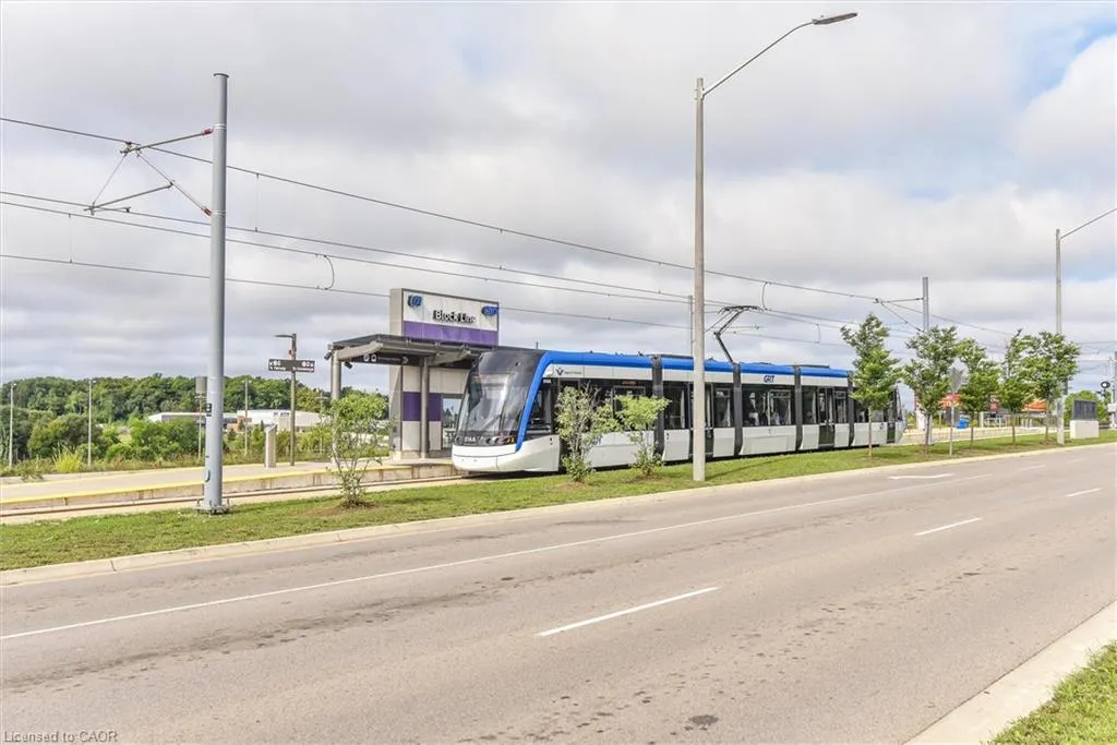 1100 Courtland Avenue E, #710