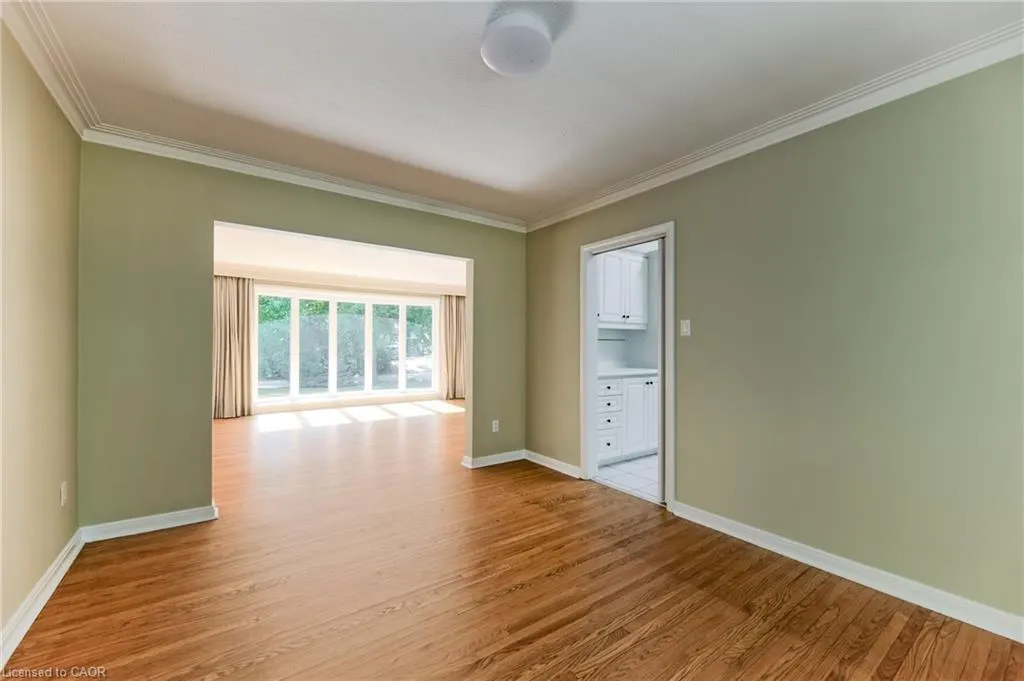 111 Gloucester Avenue