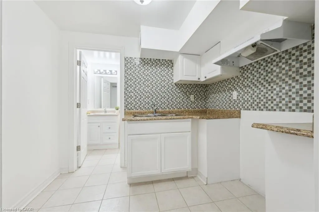 1617 Gowling Terrace