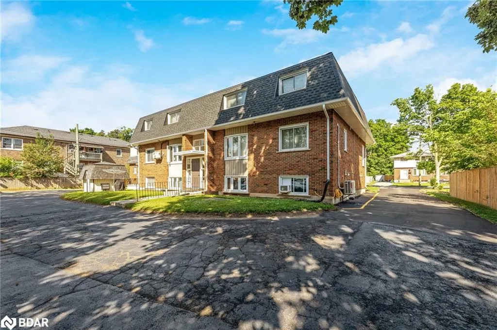 233 Westminster Drive S