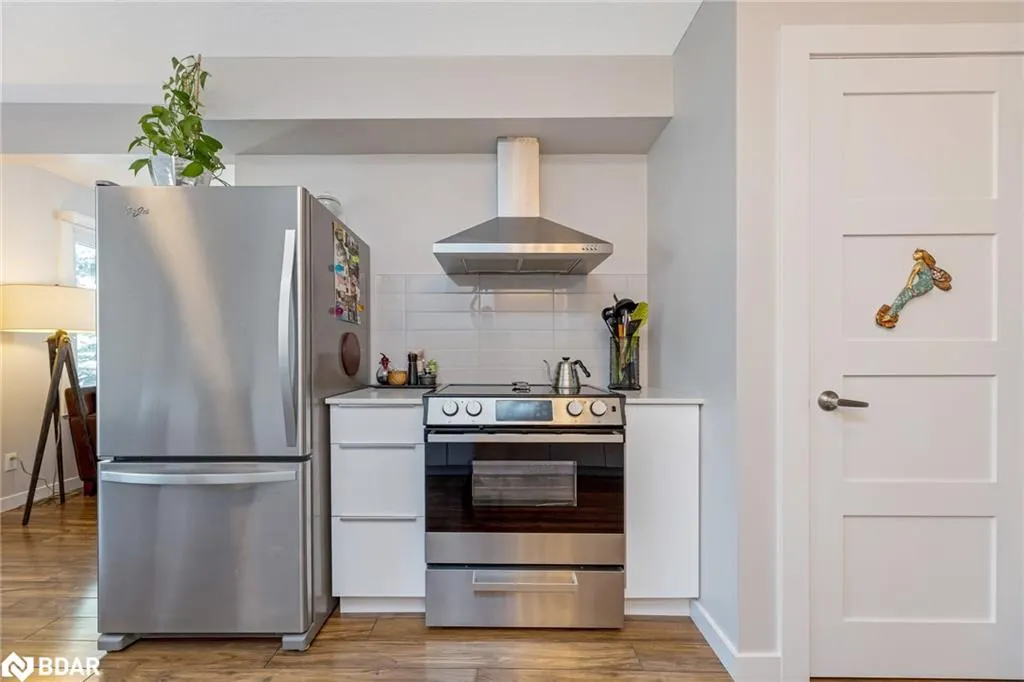 233 Westminster Drive S