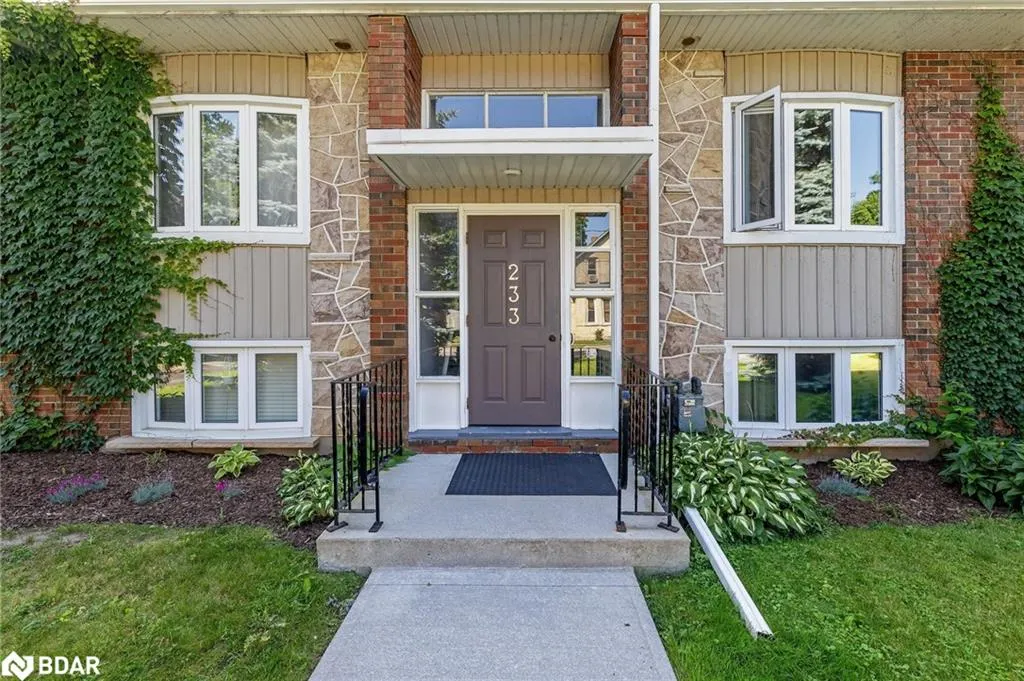 233 Westminster Drive S