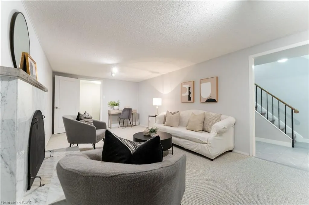 2252 Upper Middle Road, #6