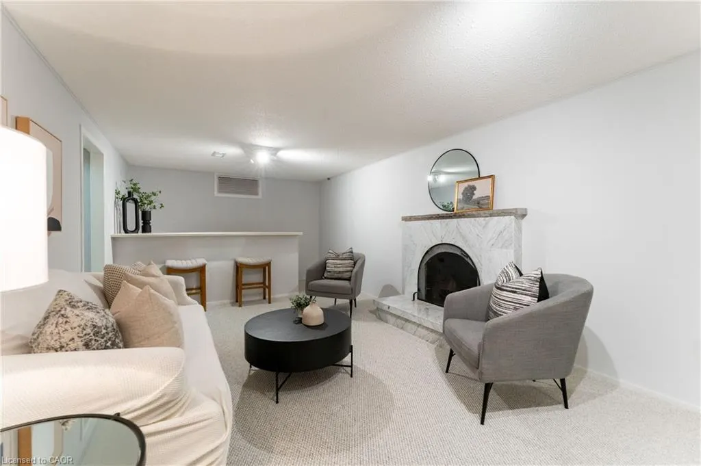 2252 Upper Middle Road, #6