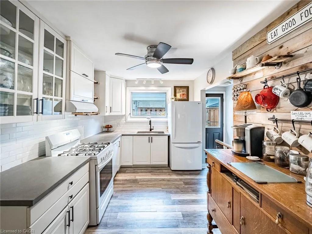 637 Artreva Crescent