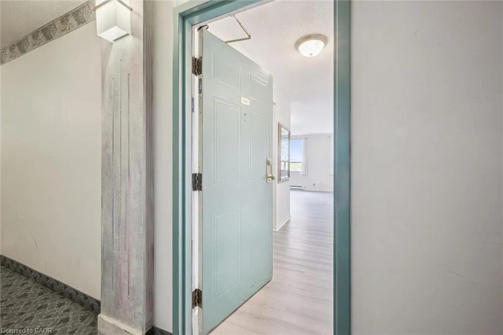 18 Holborn Court, #504