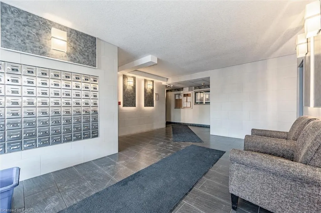 18 Holborn Court, #504