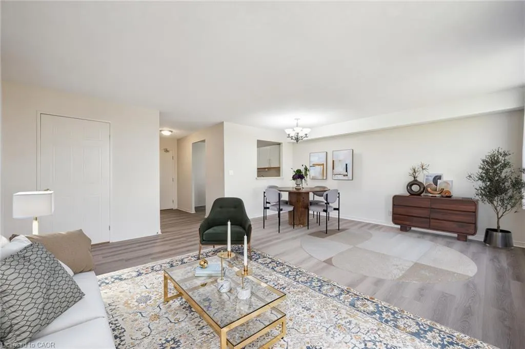 18 Holborn Court, #504