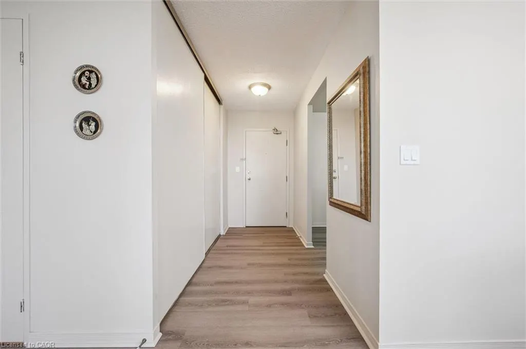 18 Holborn Court, #504