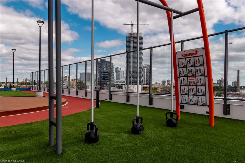 25 Wellington Street S, #2612