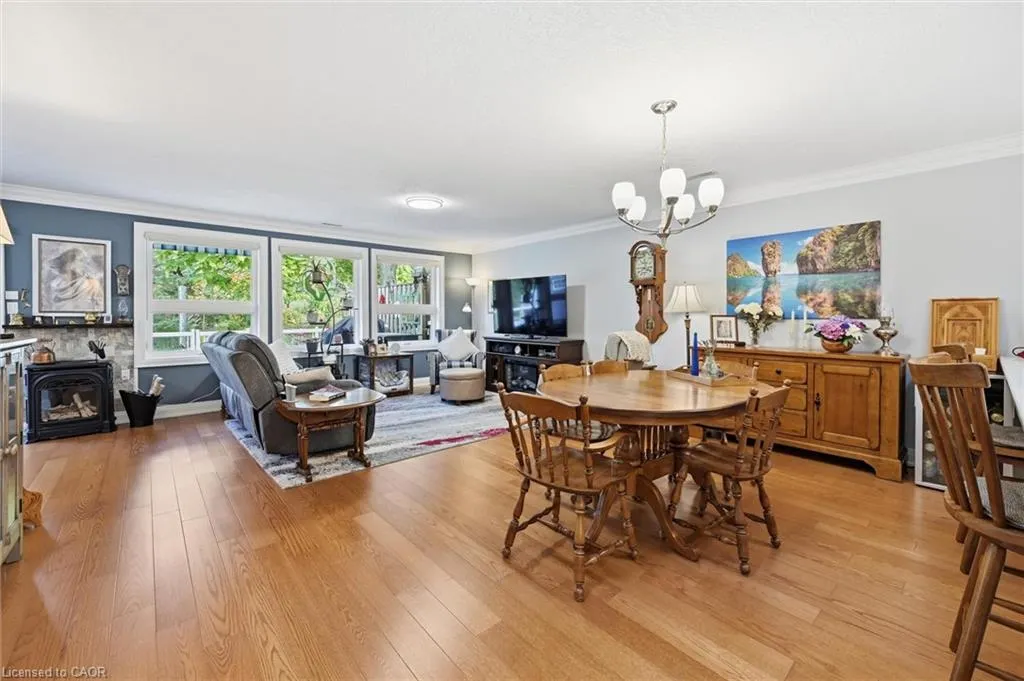 34 Cardinal Mindszenty Boulevard