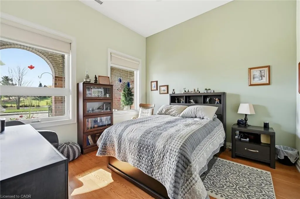 34 Cardinal Mindszenty Boulevard