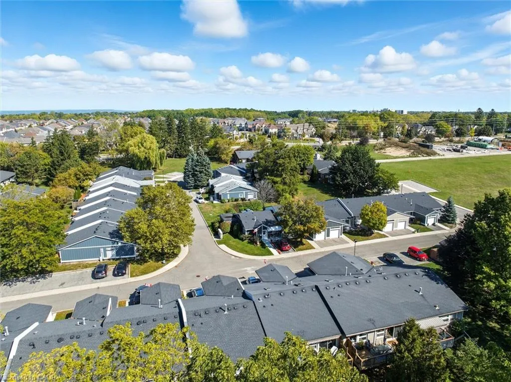 34 Cardinal Mindszenty Boulevard