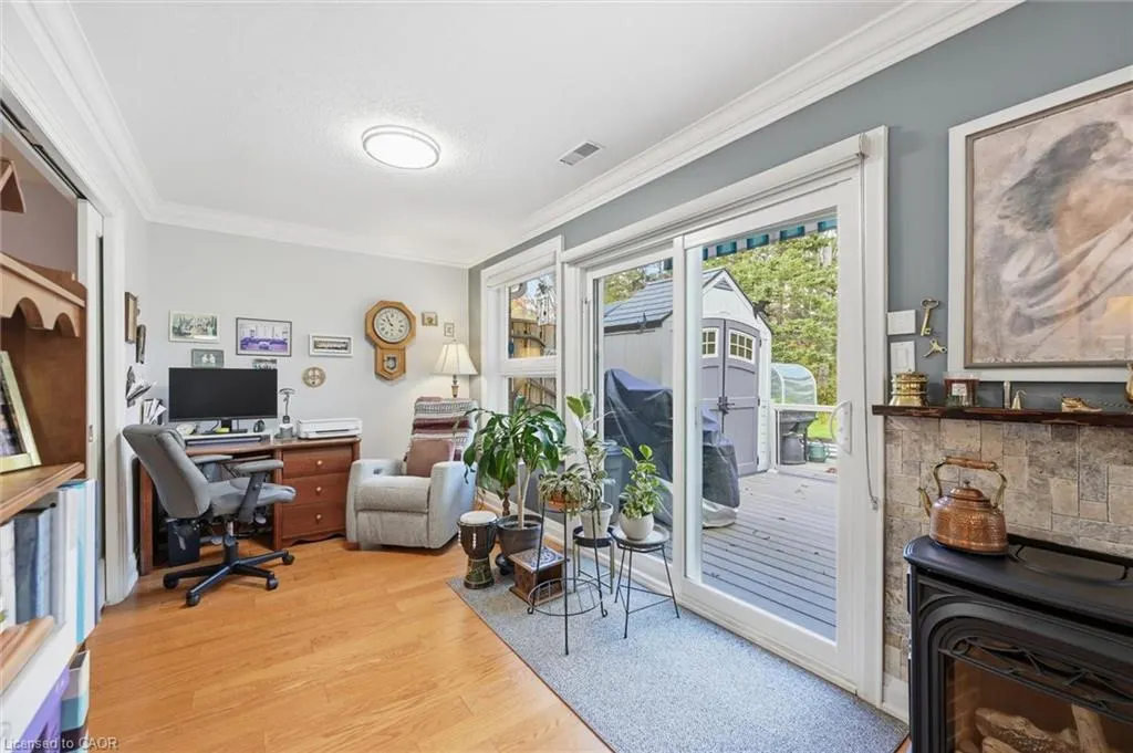 34 Cardinal Mindszenty Boulevard