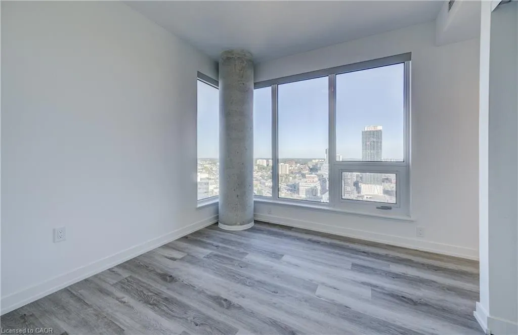 15 Wellington Street S, #2302