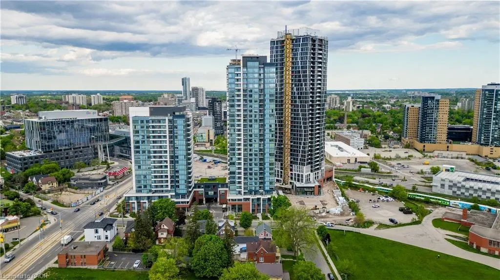 15 Wellington Street S, #2302