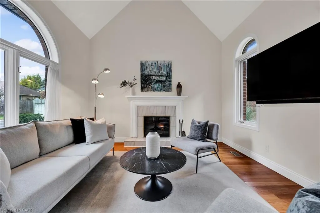 250 Grey Squirrel Place