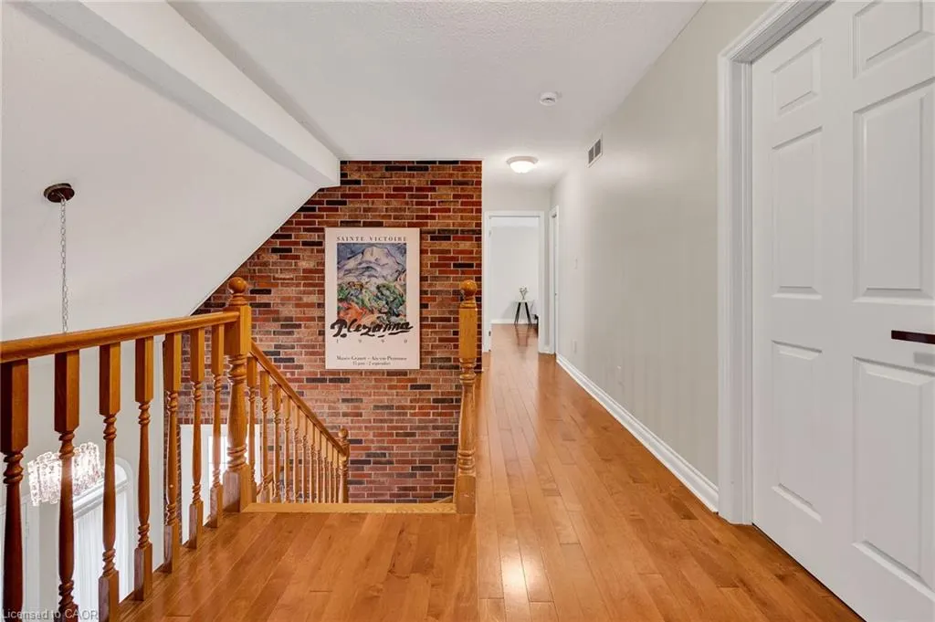 250 Grey Squirrel Place