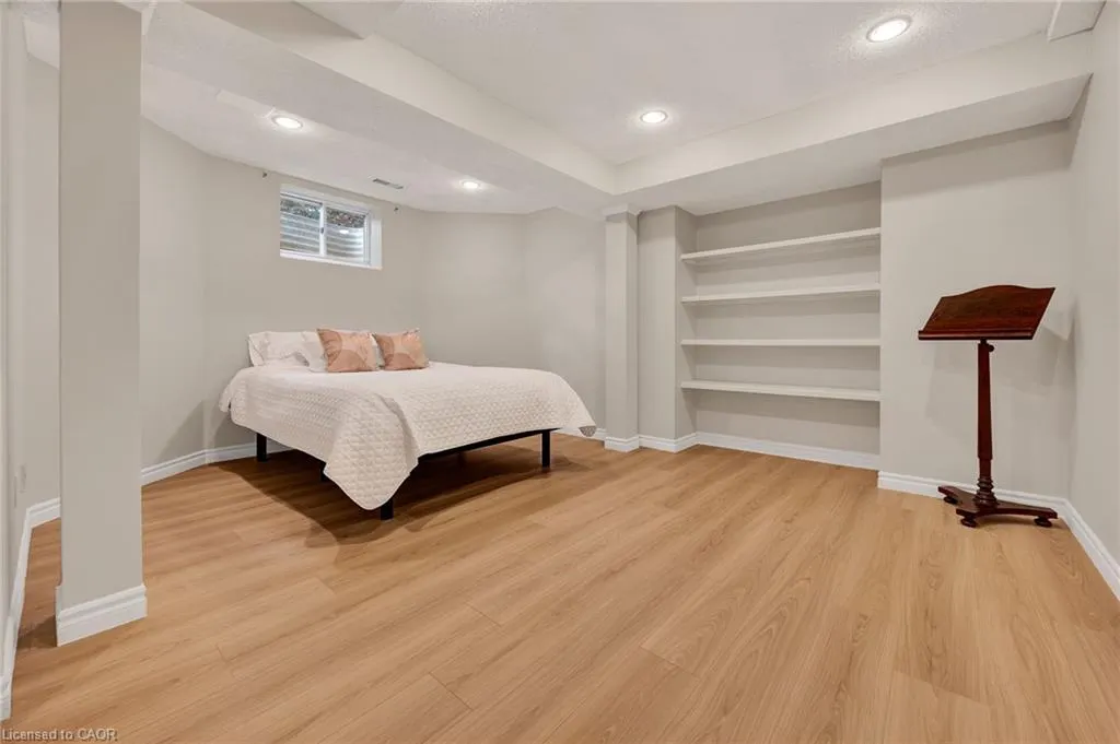 250 Grey Squirrel Place