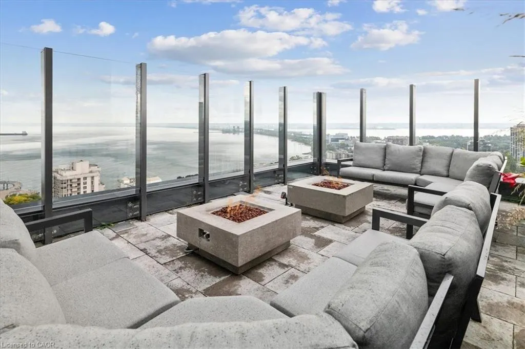 2007 James Street, #1405