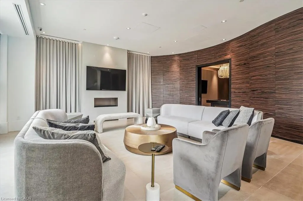 2007 James Street, #1405