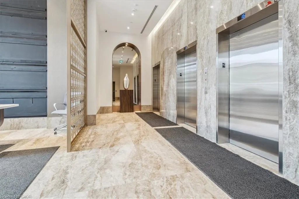 2007 James Street, #1405