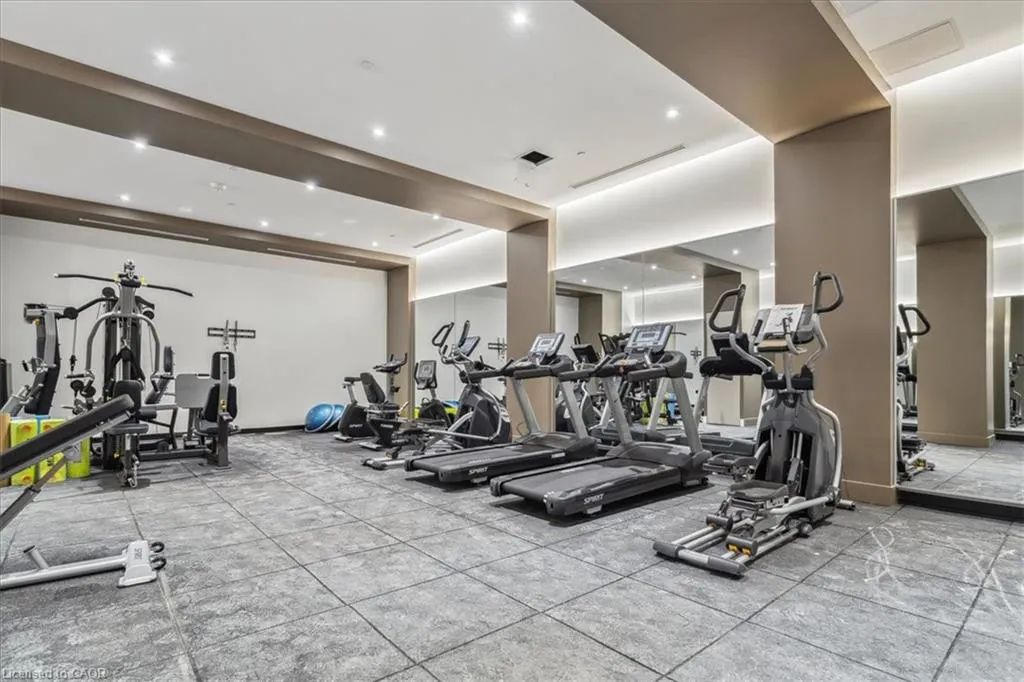 2007 James Street, #1405