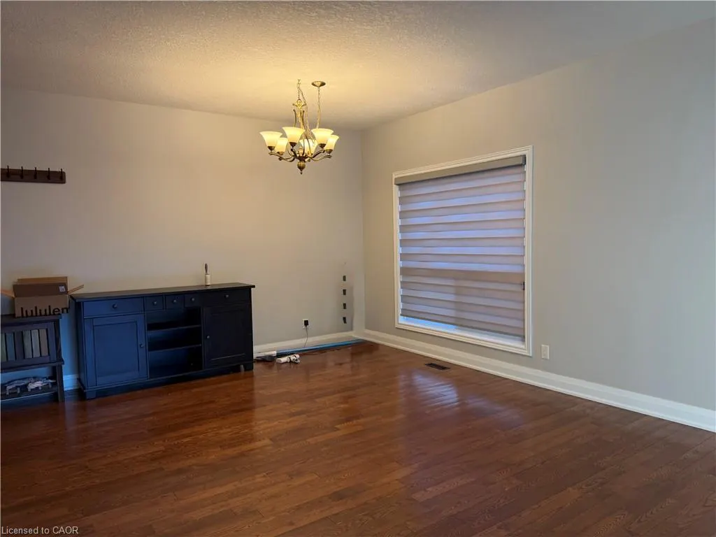 425 Old Oak Drive, #Upper