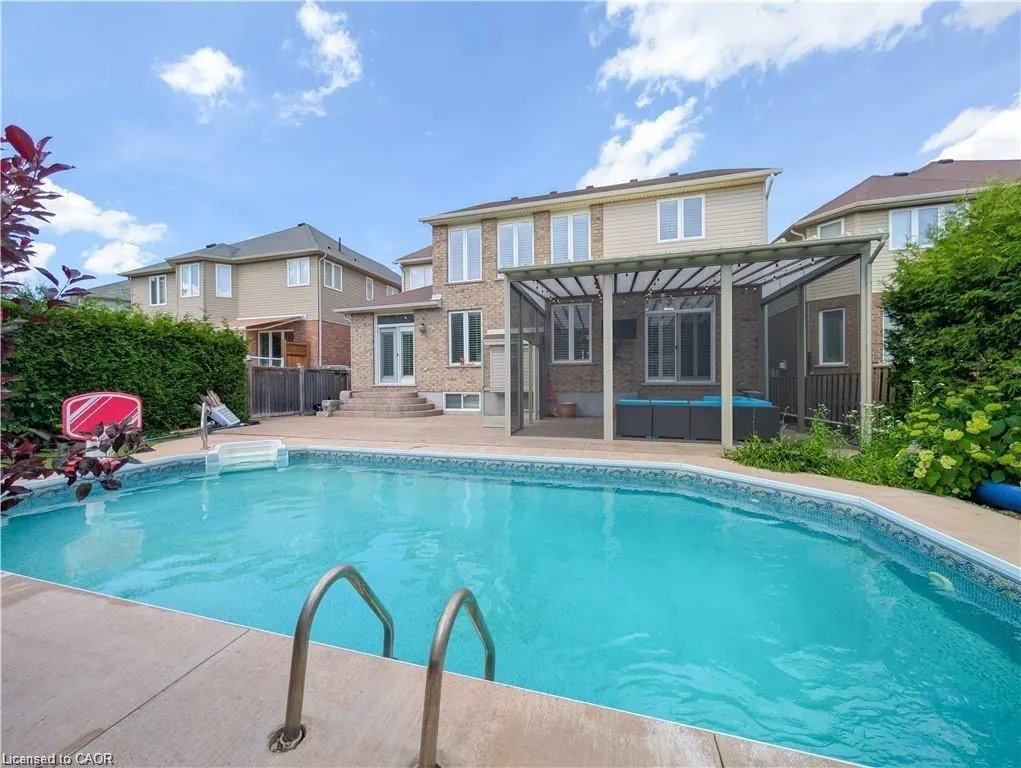 76 Blossomfield Crescent