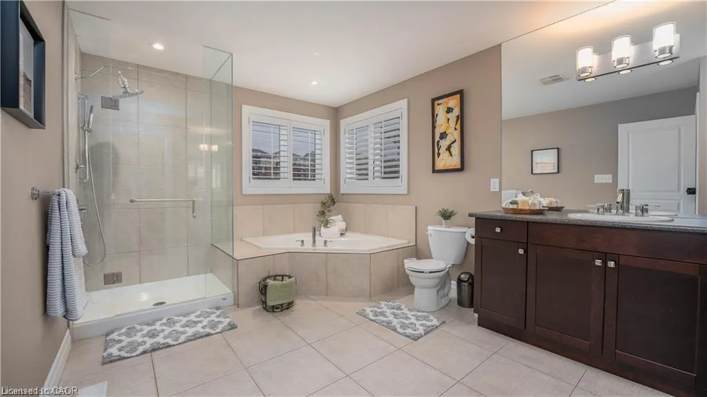 76 Blossomfield Crescent